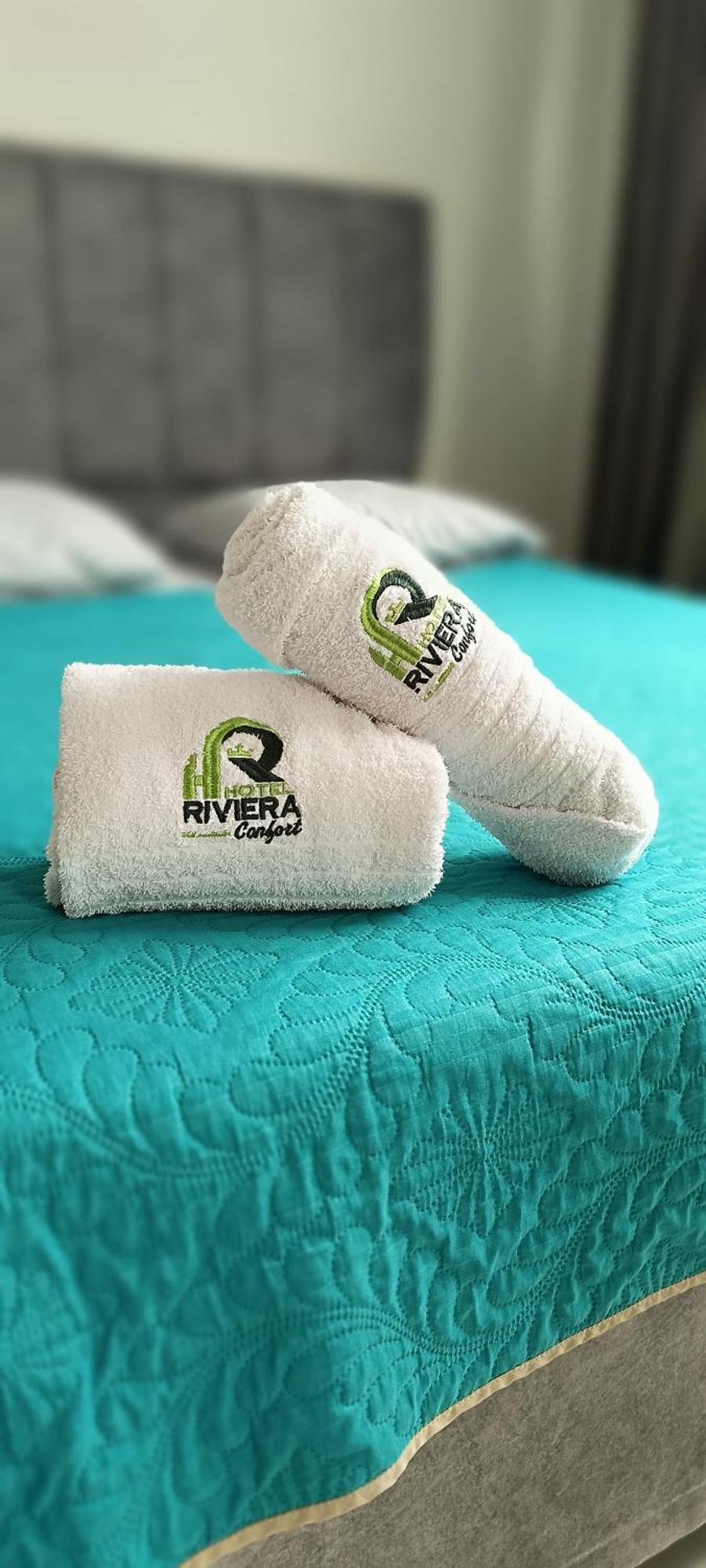 Hotel Riviera Confort Pasto Bagian luar foto
